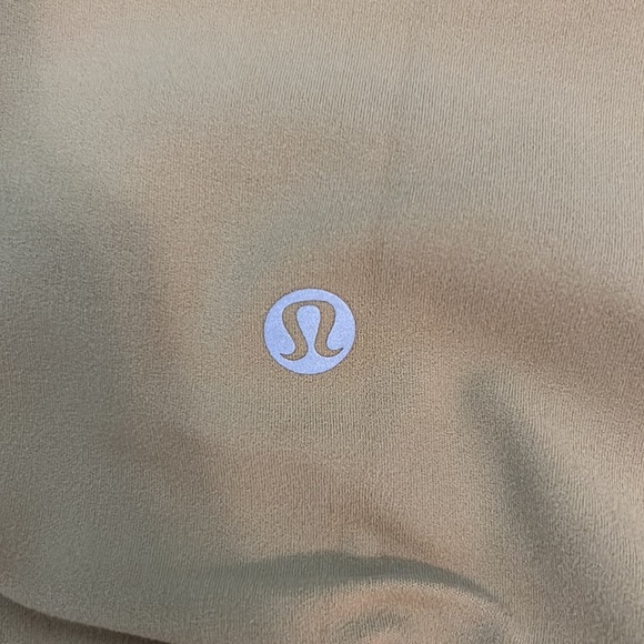 Align 28” HR leggings. Green/Yellow Lululemon - Picture 3 of 4